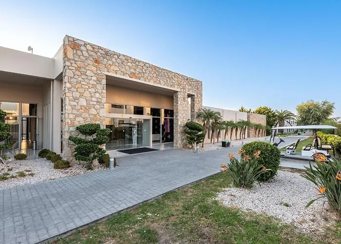 Hotel E-geo Easy Living 4*