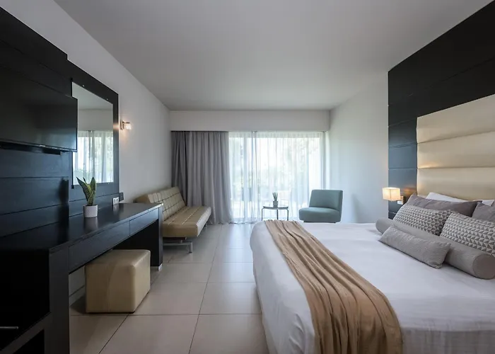 E-geo Easy Living Hotel