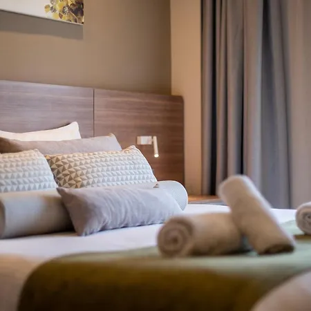 Отель E-geo Easy Living