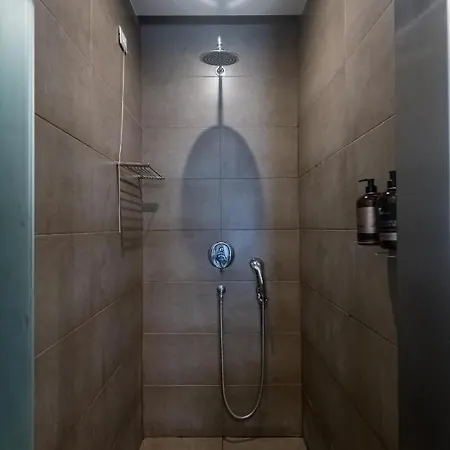 E-geo Easy Living Hotel 4*