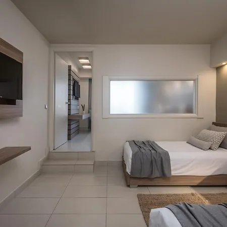 Hotel E-geo Easy Living 4*