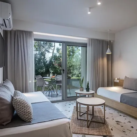 Hotel E-geo Easy Living 4*