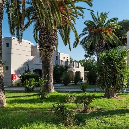 E-geo Easy Living מלון 4*