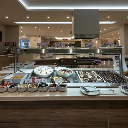 E-geo Easy Living Hotel 4*