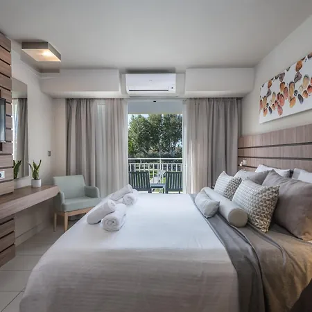 Hotel E-geo Easy Living 4*