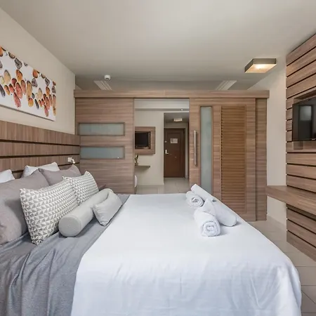 E-geo Easy Living Hotel 4*