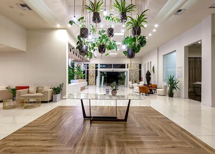 E-geo Easy Living Hotel