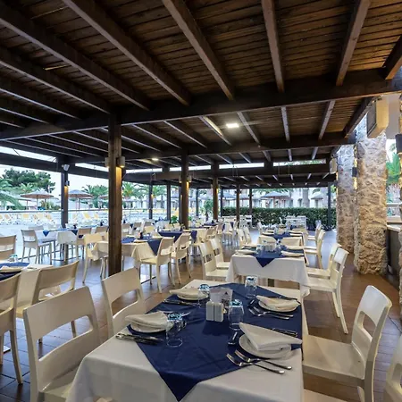 Hotel E-geo Easy Living 4*