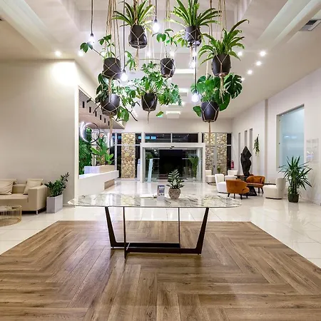 E-geo Easy Living Hotel