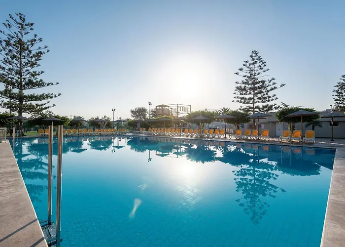 E-geo Easy Living Otel 4*